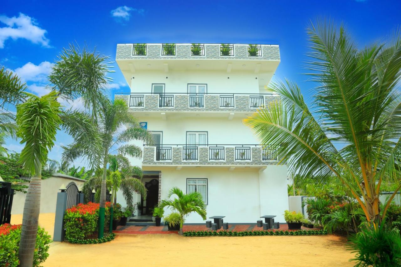 Blue Diamond Resort تريكونامالاي المظهر الخارجي الصورة